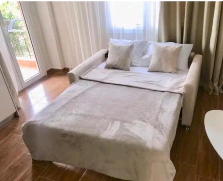 Stayatlenas Никити Экстерьер фото